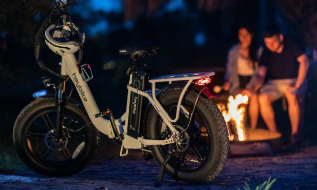 Heybike Ranger lifestyle image in front of campfire